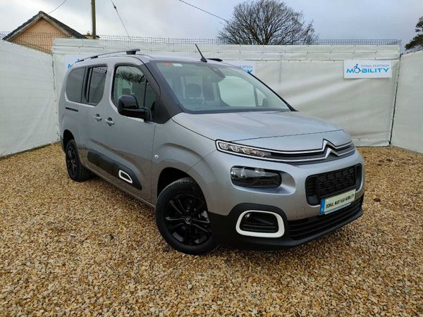 Citroen Berlingo Multispace MPV, Electric, 2024, Grey