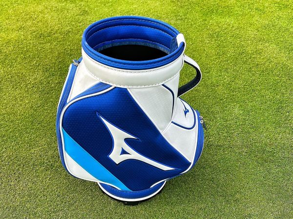 Mizuno store den caddy