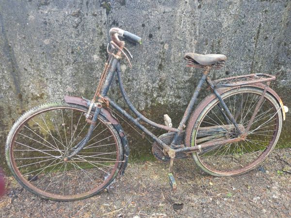 Antique High nelly bicycle for sale in Cavan for €150 on DoneDeal