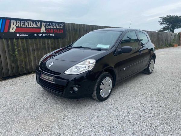 Renault Clio Hatchback, Petrol, 2009, Black