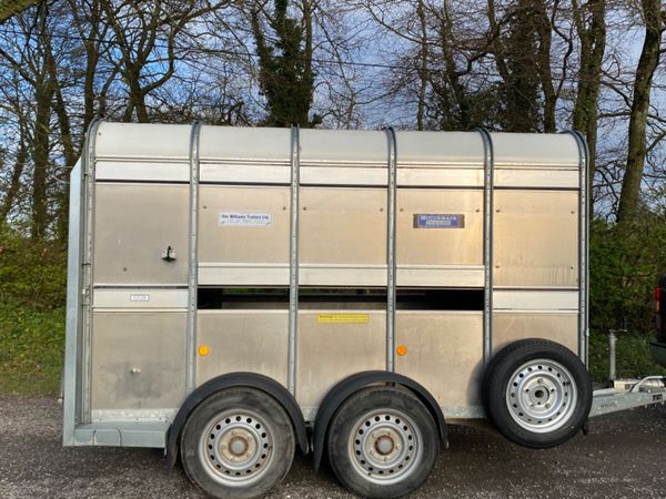 Ifor Williams 10 ft Livestock with Sheep Decks