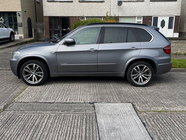 BMW X5 M sport 7 seater exceptional example