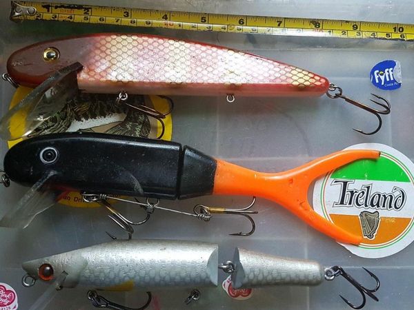 Pike Trolling Lures .......