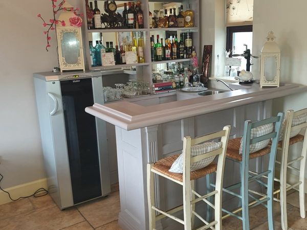 Home Bar Unit - perfect for home parties