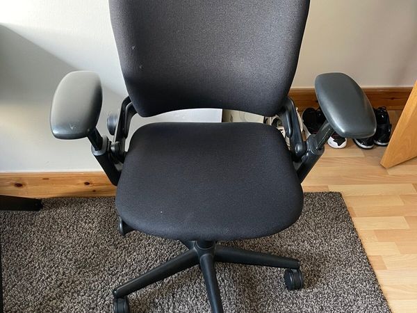Steelcase Leap V1 office chair