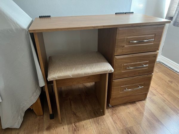 Brand new Dressing table with 3 drawers