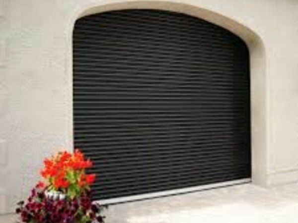 garage  roller  door,  7 x 7  black