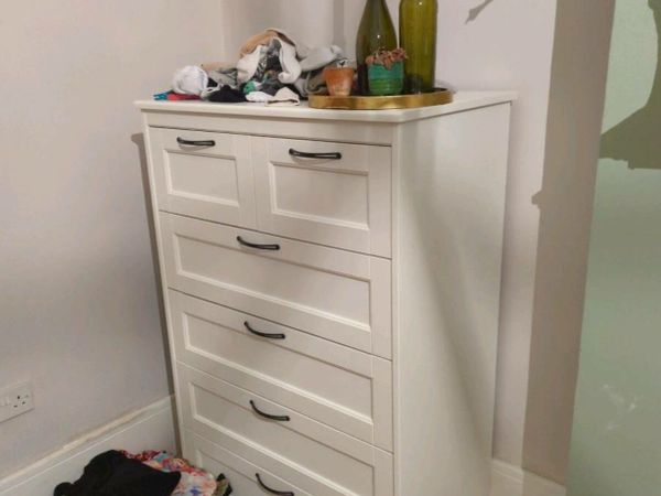 White Wooden Dresser Chest of Drawers