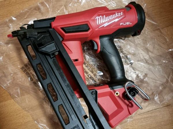 Milwaukee M18 Fuel 16 Gauge 2nd Fix Nail Gun Body