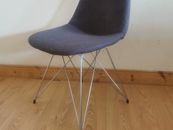 Comfortable quality fabric chair