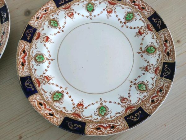 Vintage Burgess china plates  X 7