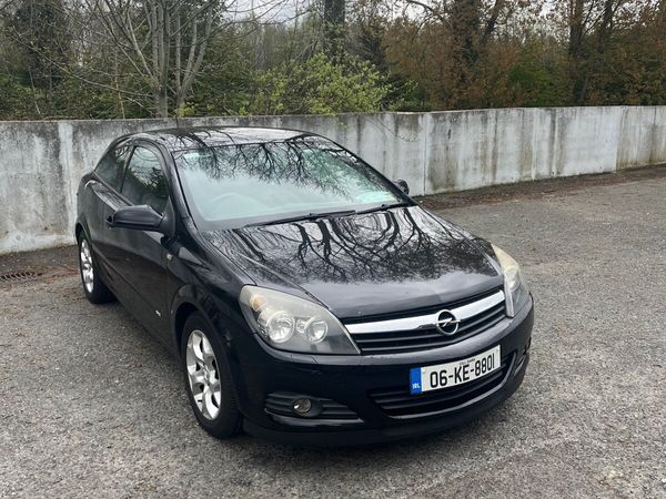 2006 Opel Astra - for repair or parts
