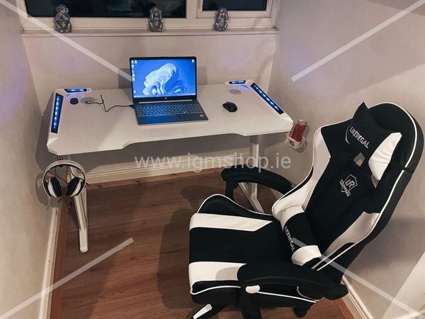 White Gaming Desk with Chair brand new 240e