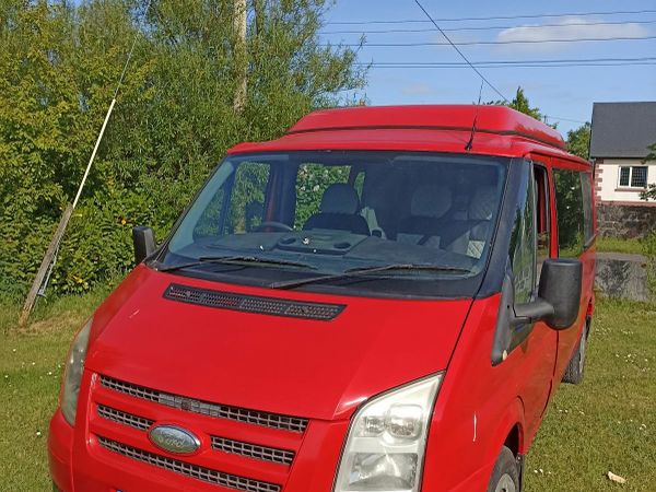 Ford transit 2010 2.2 tdci camper with pop up roof