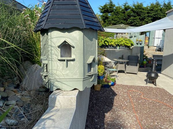 Dovecote Hexagonal Birdhouse