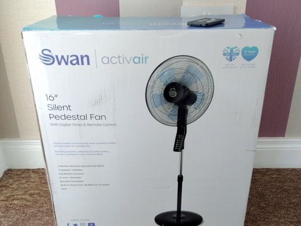 Swan 16inch Stand Fan With Remote €70