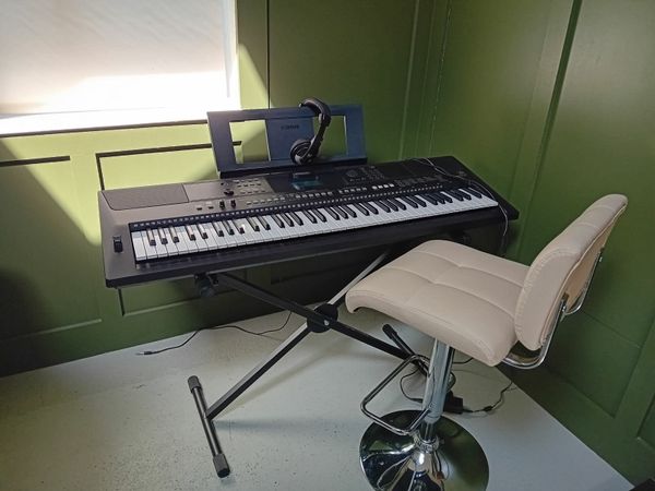 Yamaha PSR-EW410  keyboard