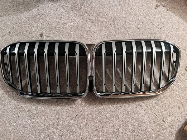 BMW 7 Series Original Front grill