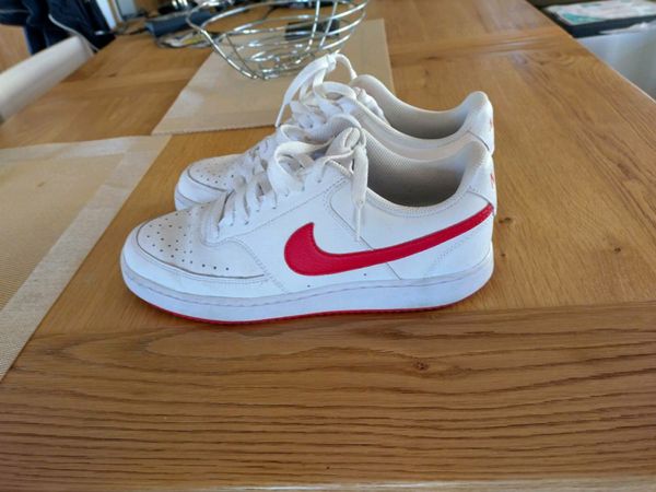 Nike Runners size 8 mens