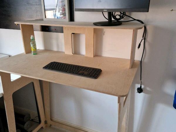 Office table - standing desk from Flying Elephant