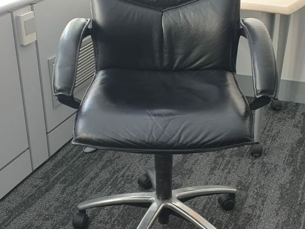 Leather office chairs second hand