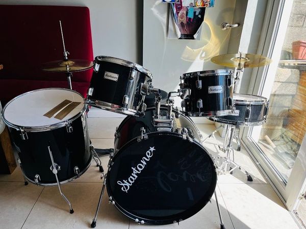 Adult Drum kit - like new
