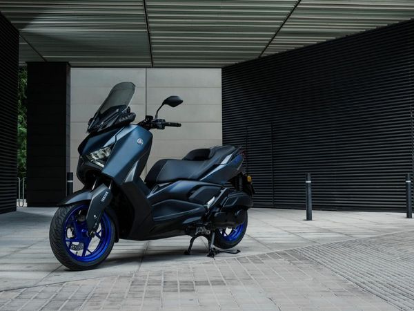 New Yamaha XMAX Scooter Was €5799 Now only €5299