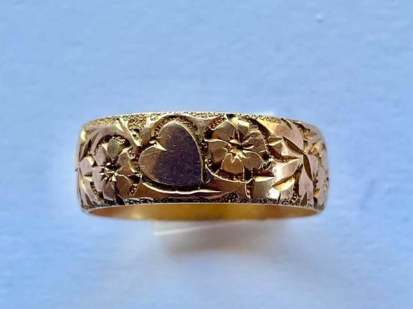 Antique Victorian Rose Gold Engraved Wedding Ring