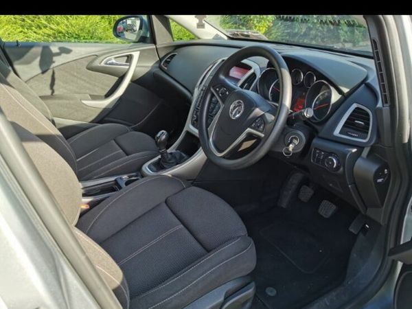 Vauxhall Astra 2011, NCT until May 2024