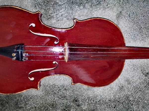 Antique Cremona master violin