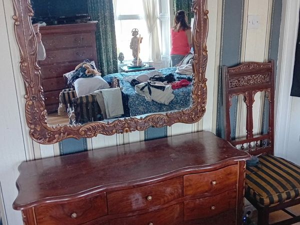 Dressing table and mirror