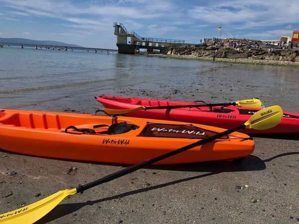 Single and Double Kayaks with Free Buoyancy Aids