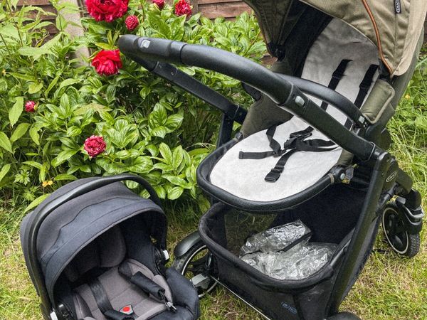 Baby stroller / pram / buggy / travel system