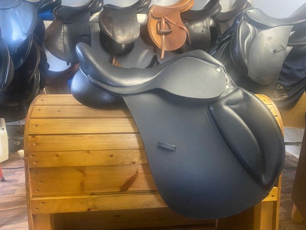New black Leather saddle saddle