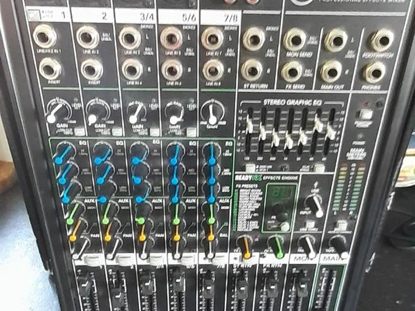 Mackie 8 Channel ProFX8 V2 Effects Mixer