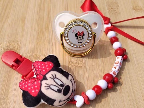 Minnie Mouse Soother And Chain