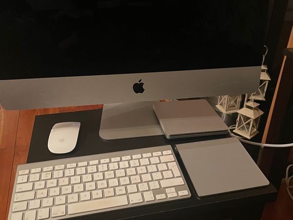 Apple iMac with accessories