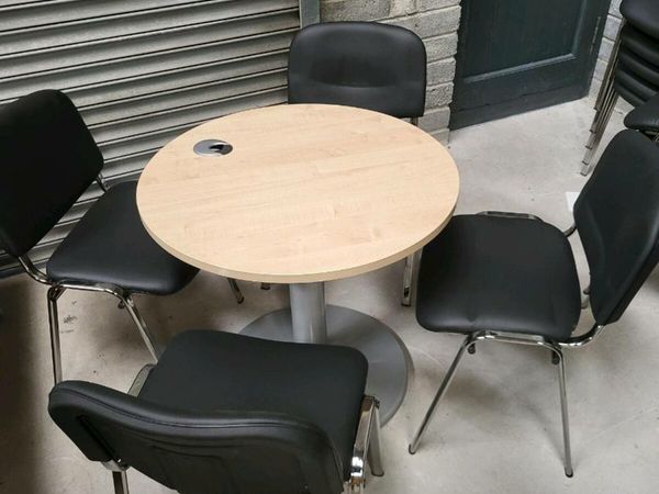 Meeting Table & 4 Chairs. Mint Condition.