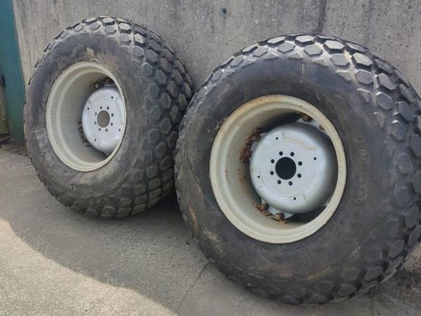 2 Grass Tyres