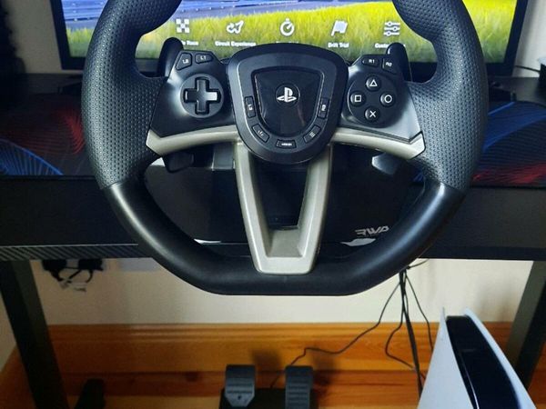 Steering wheel and pedal set for PlayStation