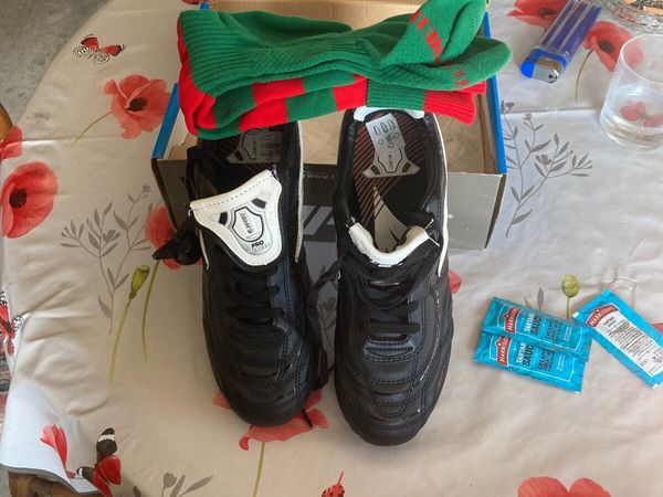 childrens nike football boots size 13