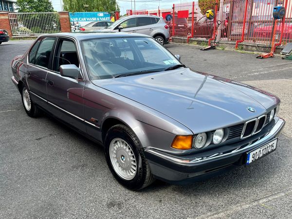 BMW 730i   Only 58k miles 2yrs N CT