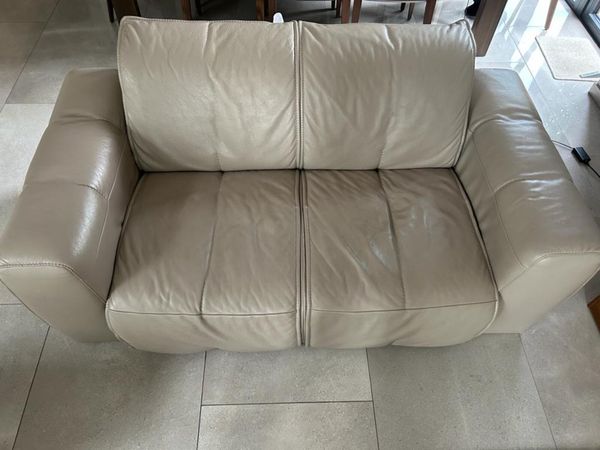 Italian leather sofa 3+2 plus ottoman