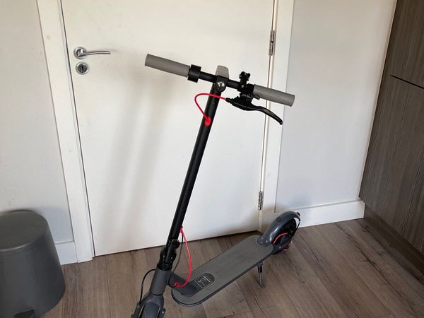 Aovo Electric Scooter