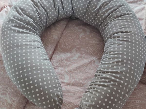 Pregnancy Pillow, Maternity/breastfeeding pillow