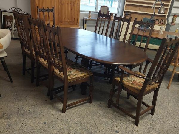 Vintage ercol extendable table, 8 chairs