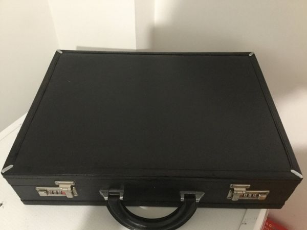 Briefcase. Black. Vintage. Excellent condition.