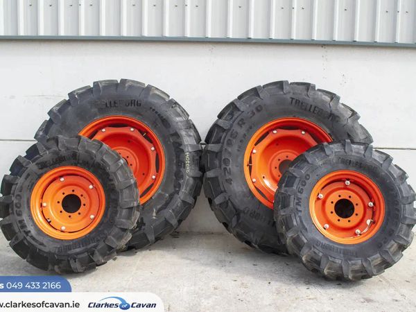 Tractor tyre set