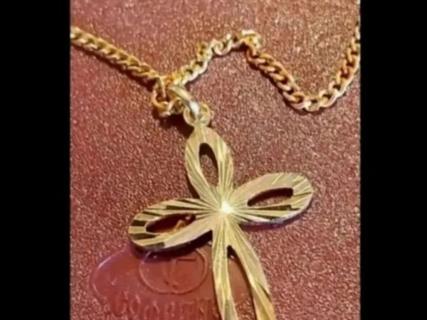 Gold PLATED necklace with lovely