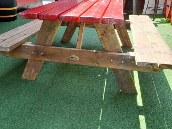 Woodford Picnic Tables